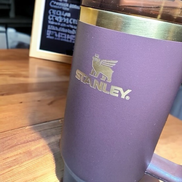 Stanley Tumbler Brown / Gold - Picture 5 of 5